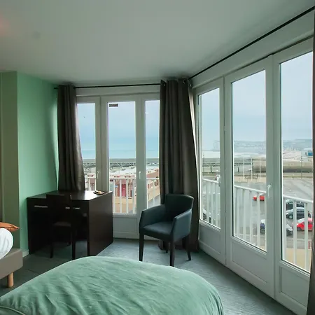 Le Richelieu Hotel 2*